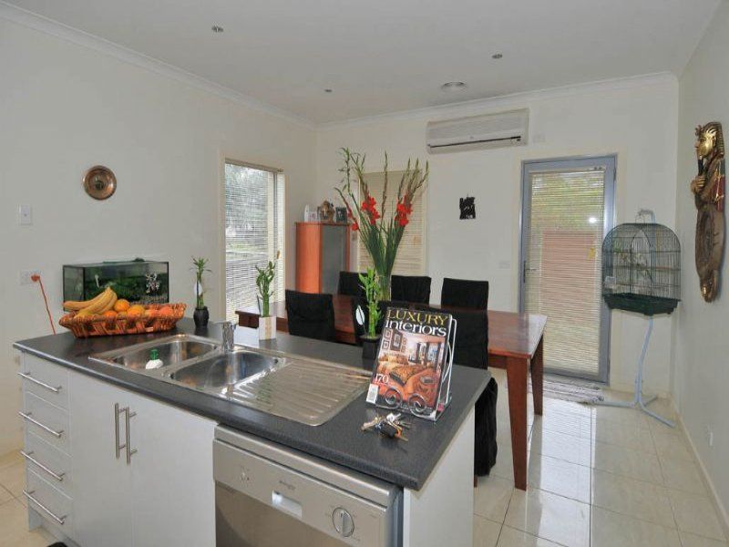 7/1 Dargi Green, Caroline Springs - Thumbnail 4