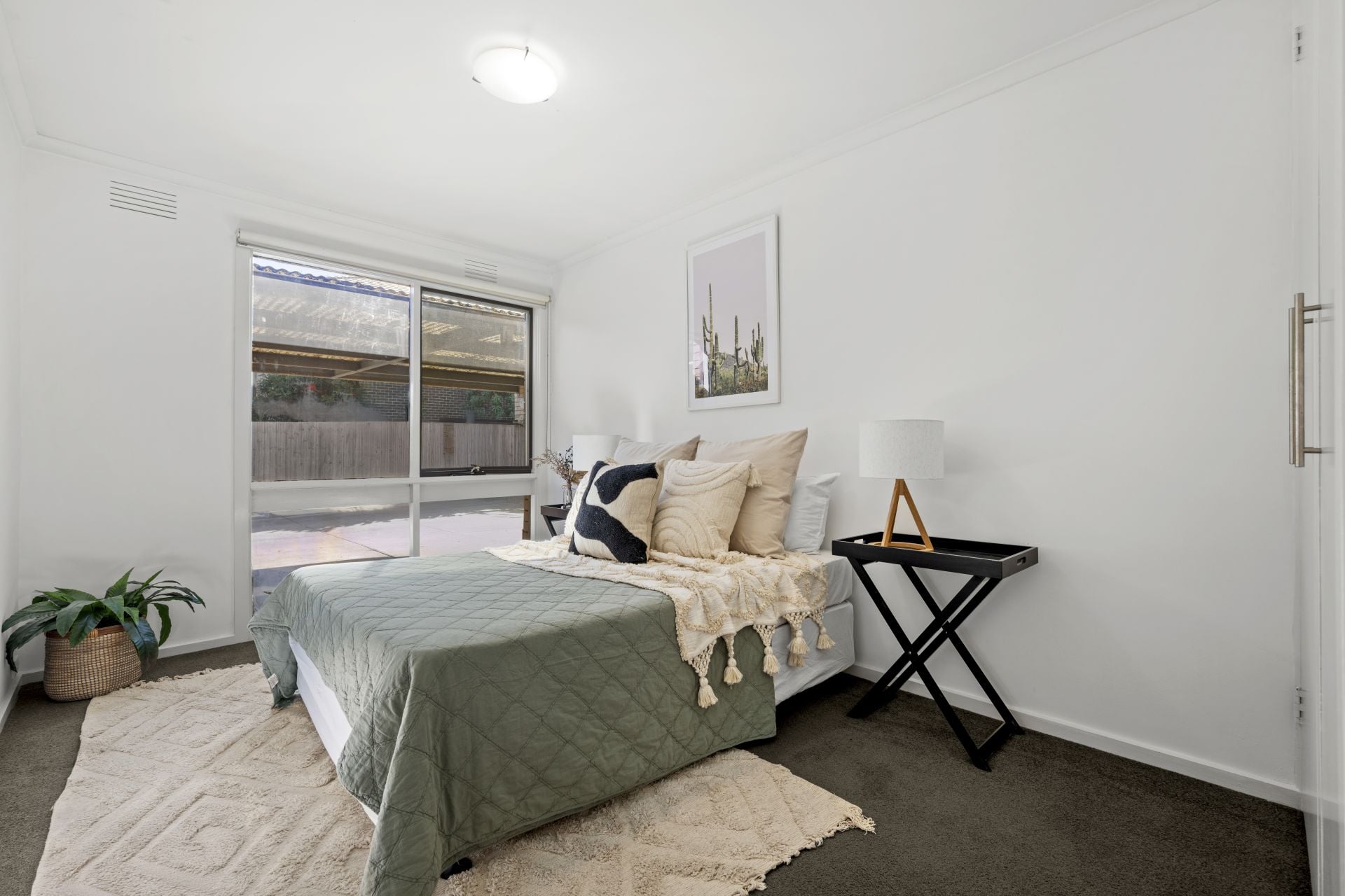 A Stylish Abode In A Peaceful Location