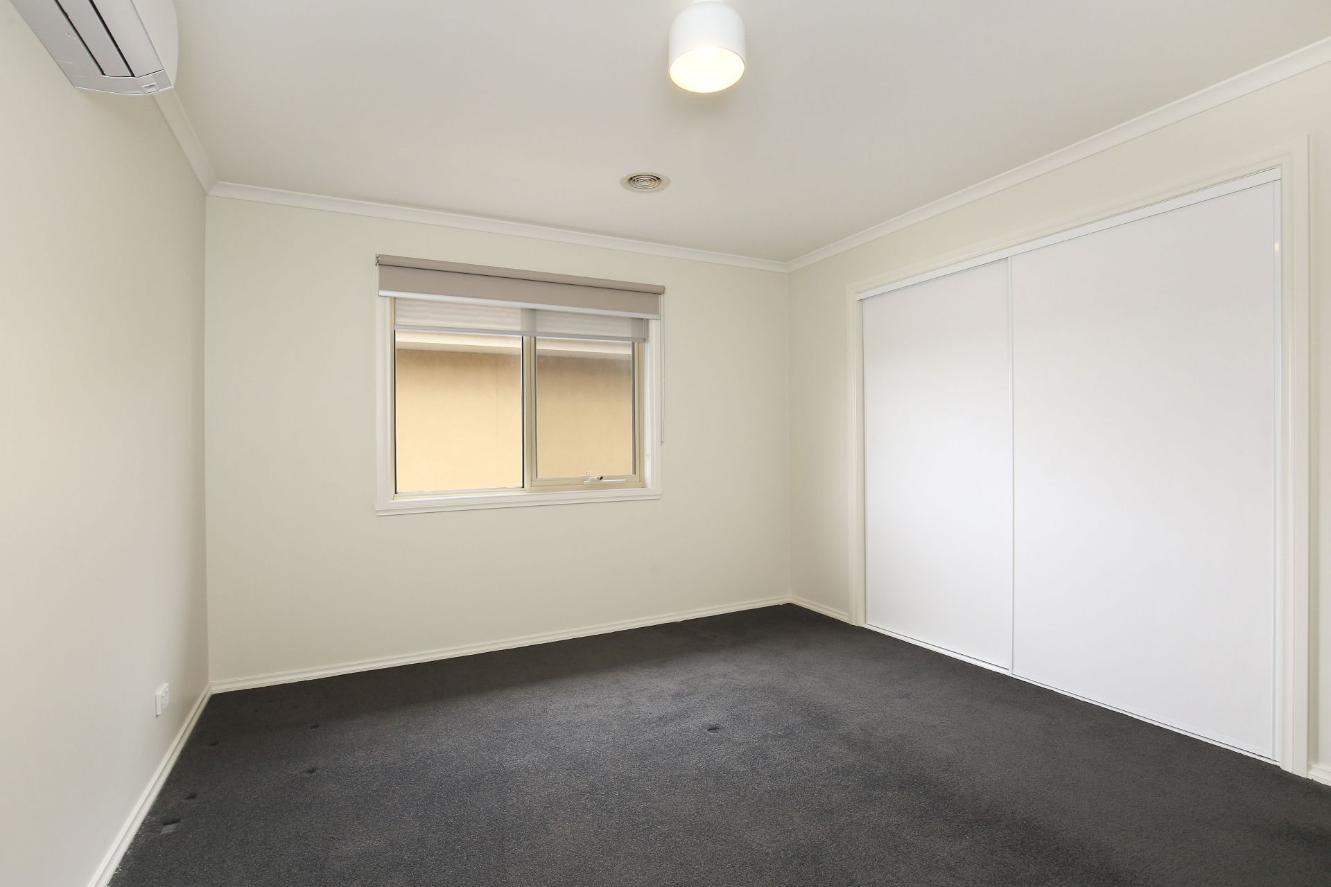 Modern, Bright & Spacious!