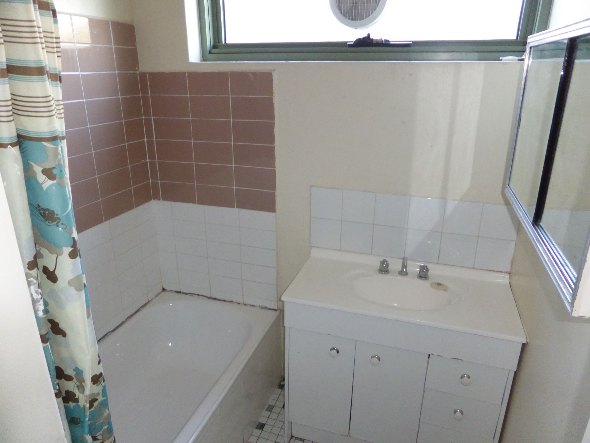 Excellent Position, Affordable, Neat & Tidy!