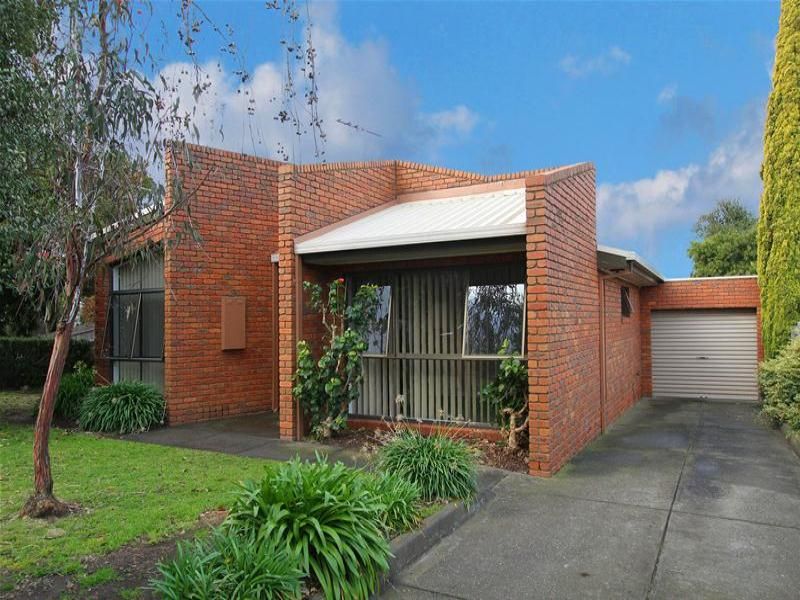 Close To All Amenities & in immaculate condition