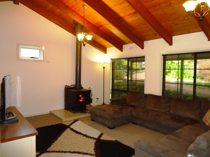 72 Acacia Avenue, Dales Creek - Thumbnail 6