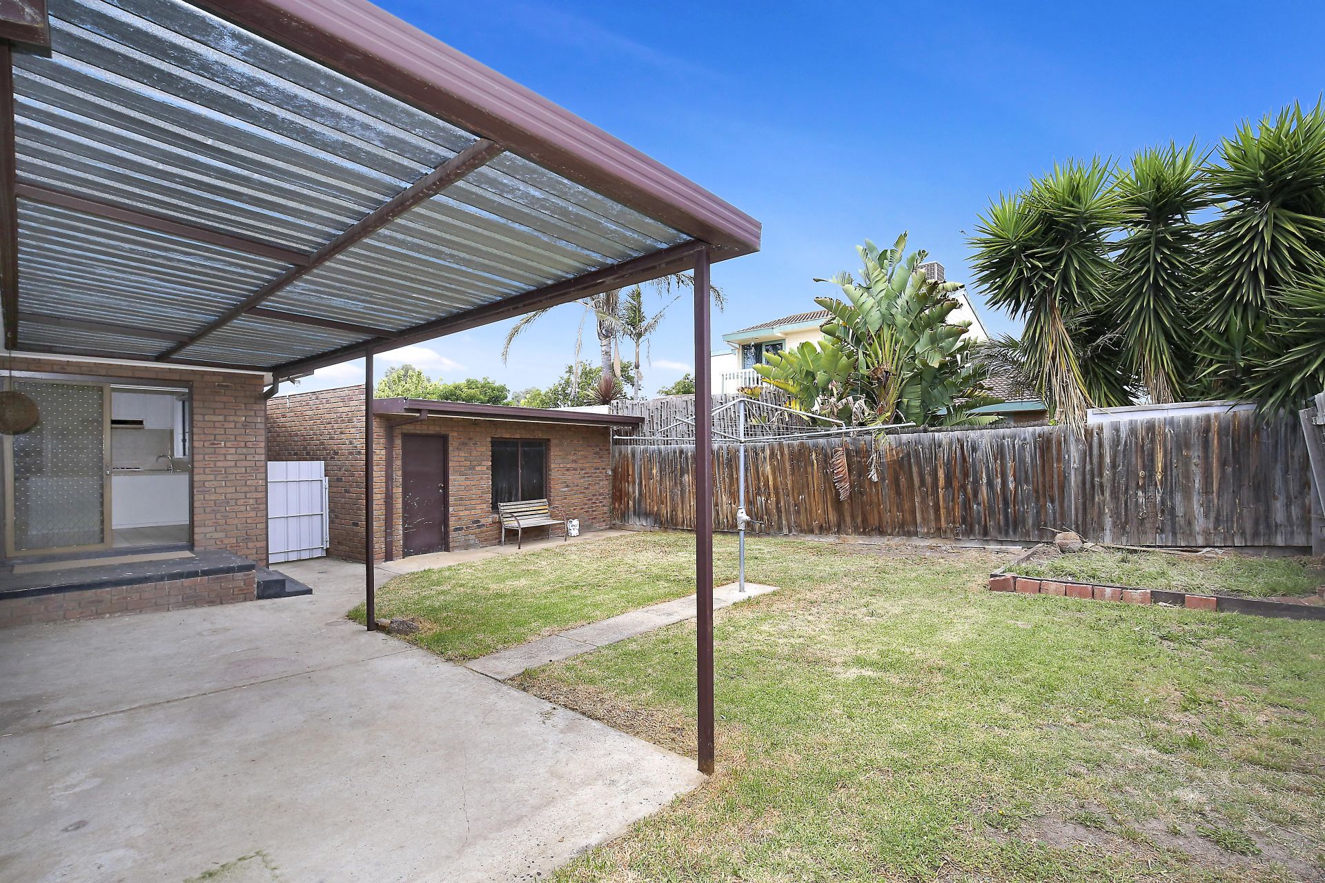 PERFECT LOCATION & PRICED TO PLEASE