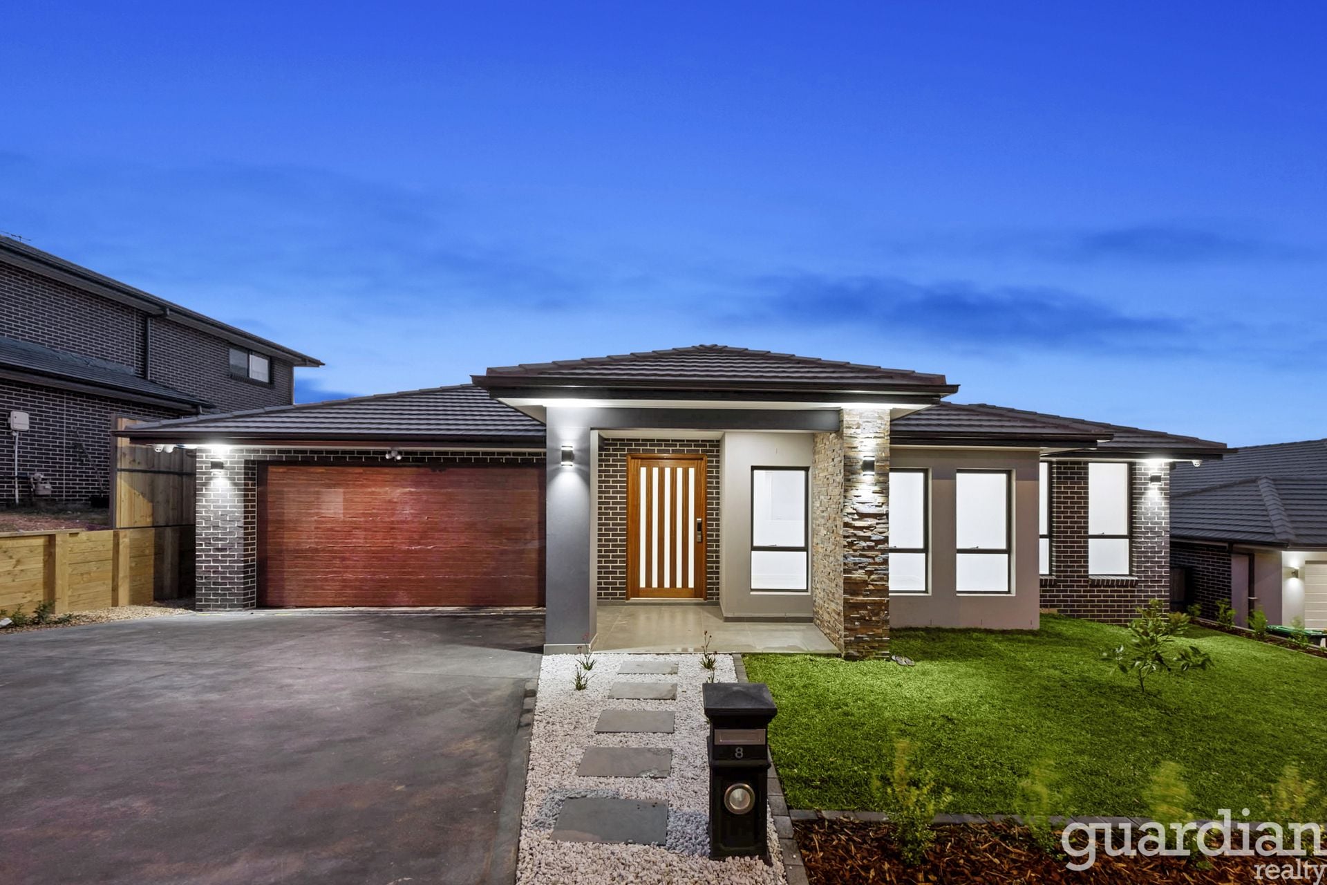 8 Fontana Drive Box Hill NSW, Gables - Thumbnail 2