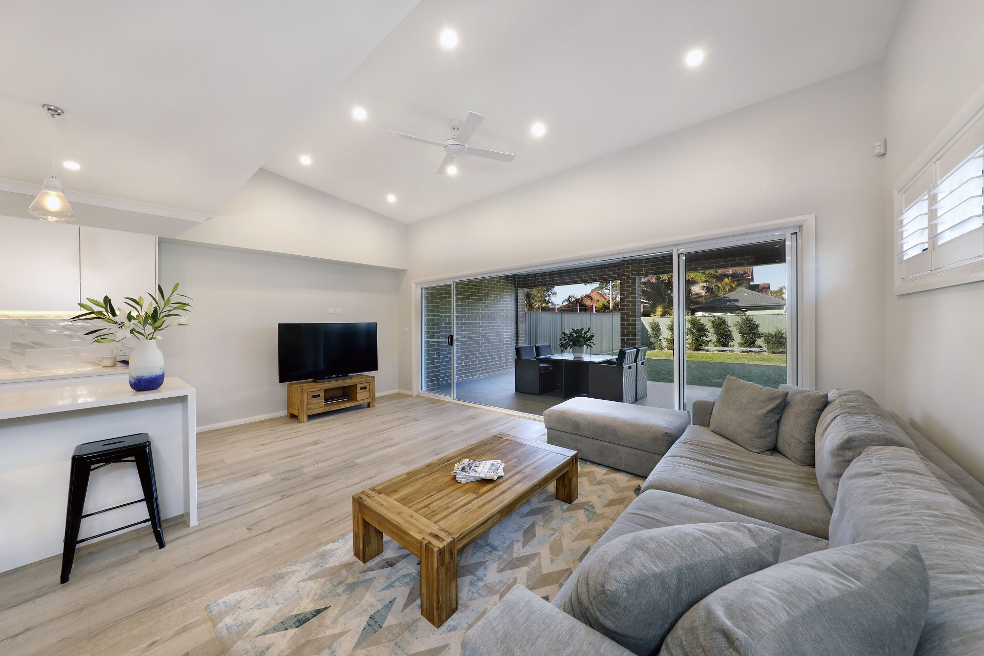 130B President Avenue, Miranda, Miranda - Thumbnail 3