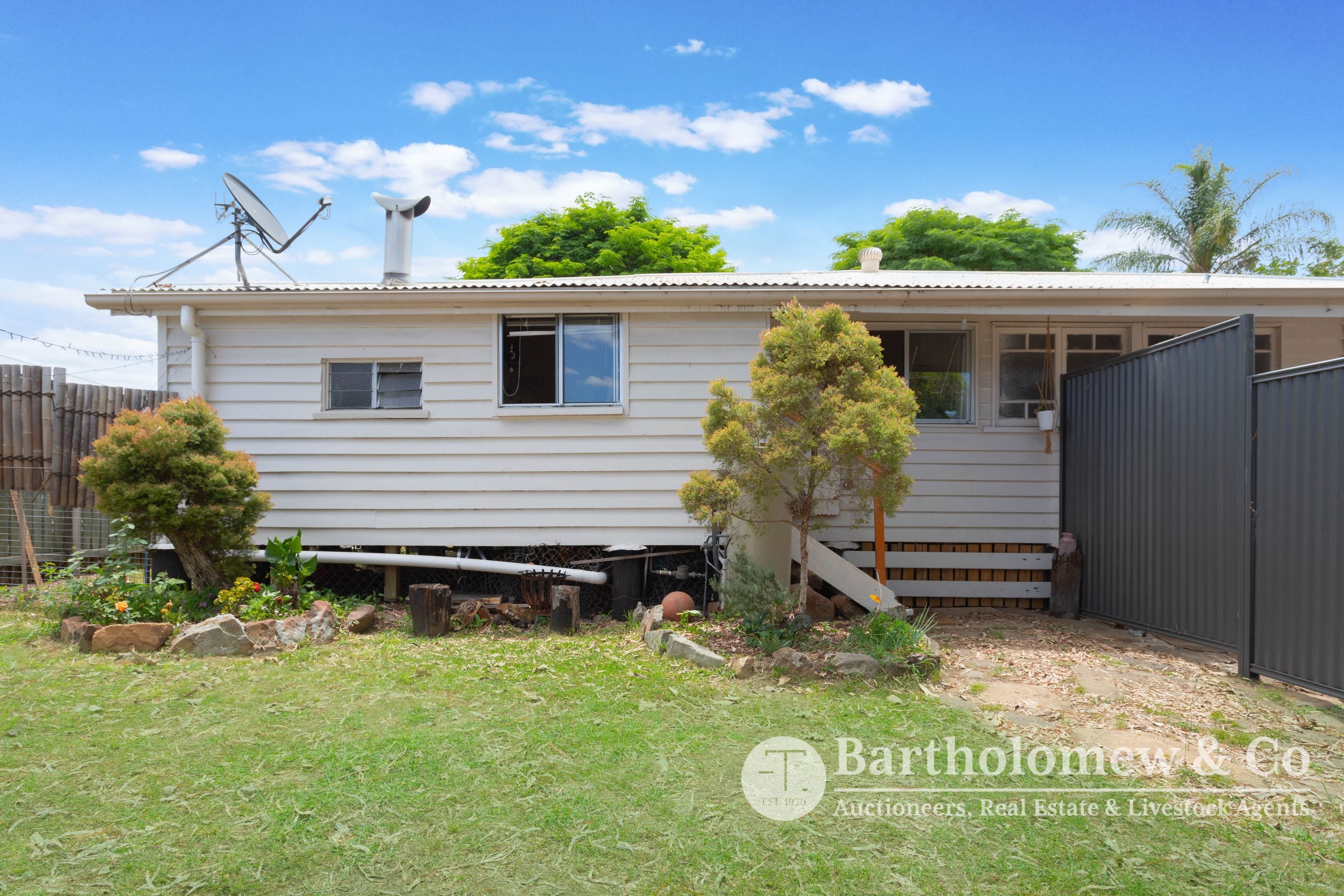 Real Estate For Sale 9 Golf Avenue Boonah , QLD