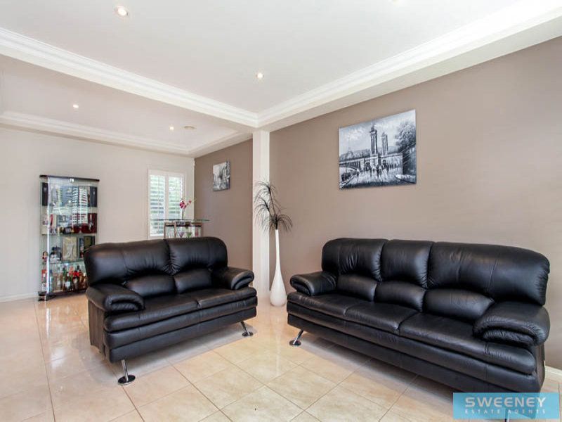 49 Oakview Parade, Caroline Springs - Thumbnail 7