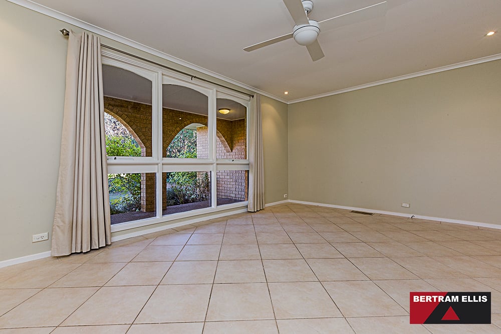 23 Brownsmith Crescent, Kambah - Thumbnail 2