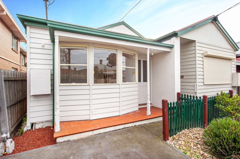 2/30 MacPherson Street, Footscray - Thumbnail 3