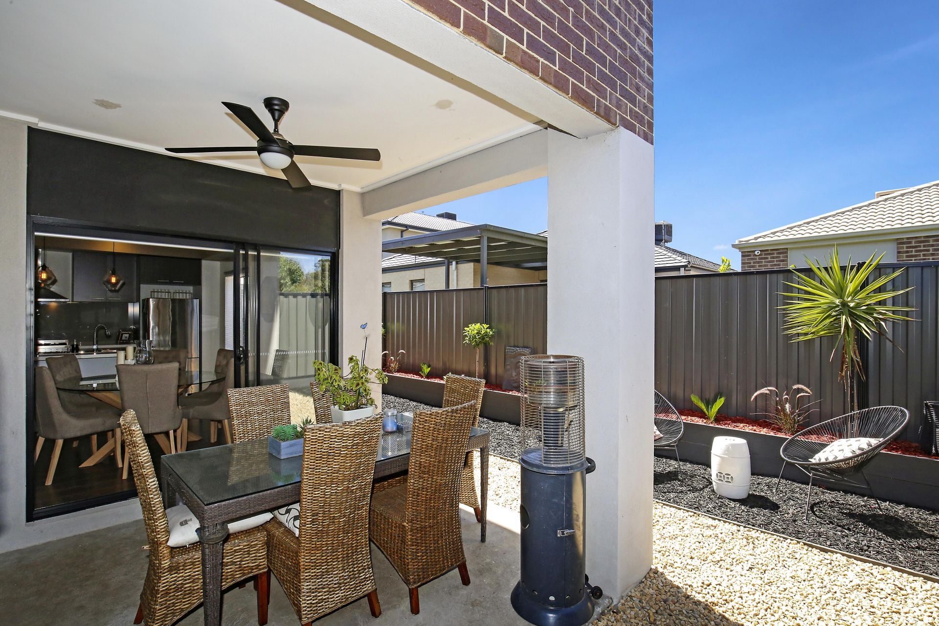 LUXURY LIVING  *Insp Wed 24th Apr @ 5:00pm*