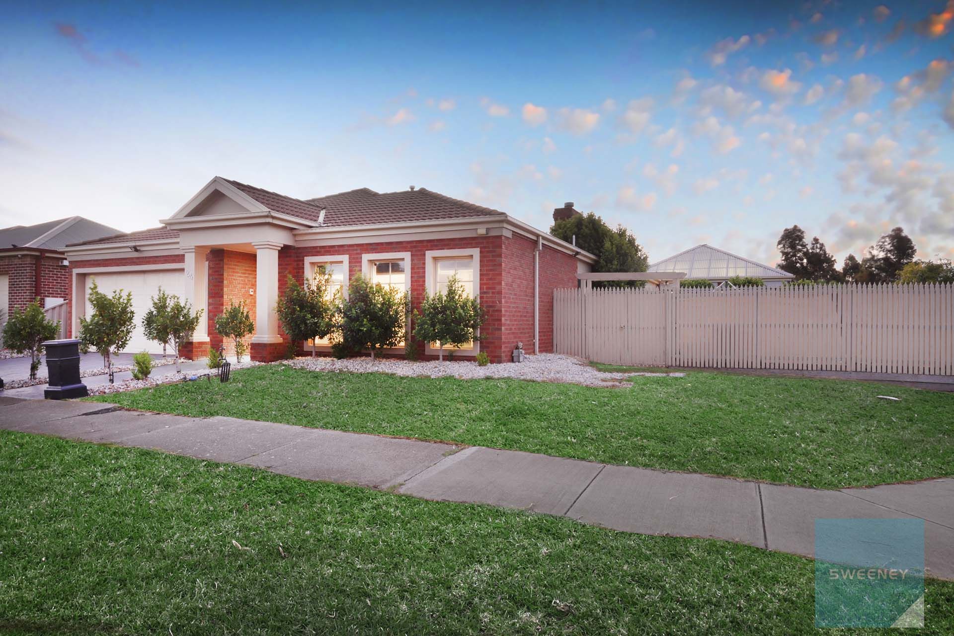 24 Sharrock Close, Caroline Springs - Thumbnail 3