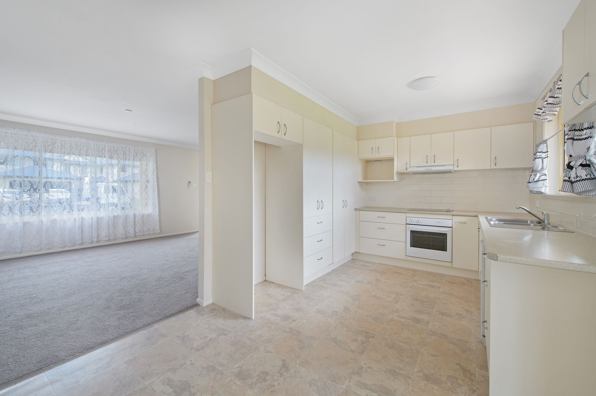 7 Castle Court Port Macquarie NSW, Port Macquarie - Thumbnail 3