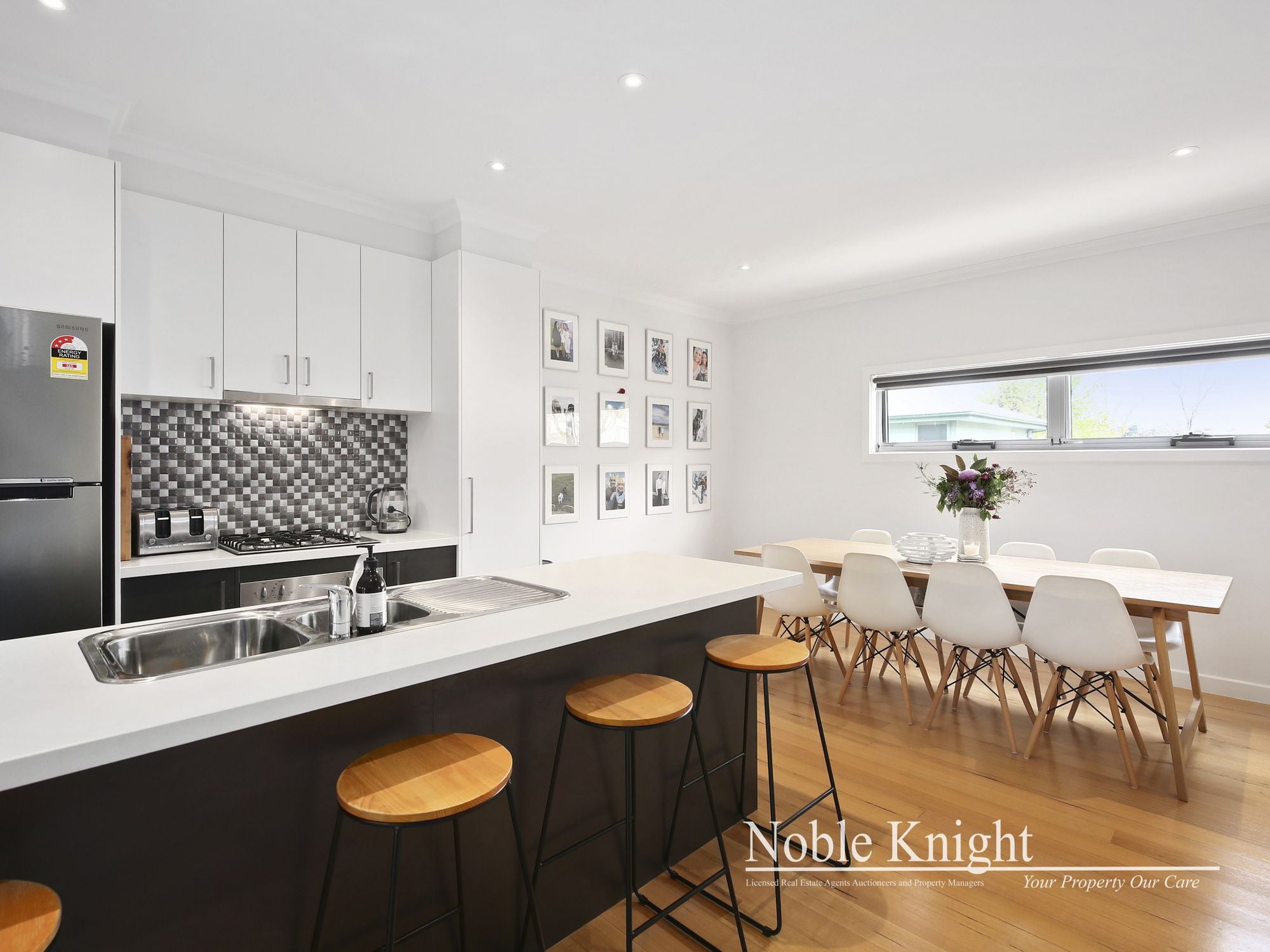 3 Leaves Close Lilydale