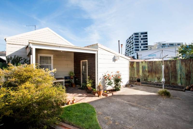 10 Hugh Street, Footscray - Thumbnail 3