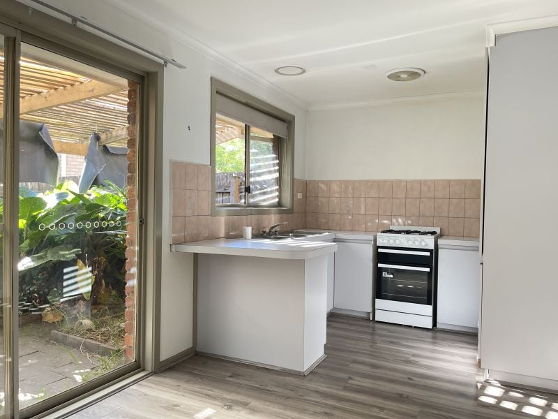 11 Kinlora Avenue, Epping