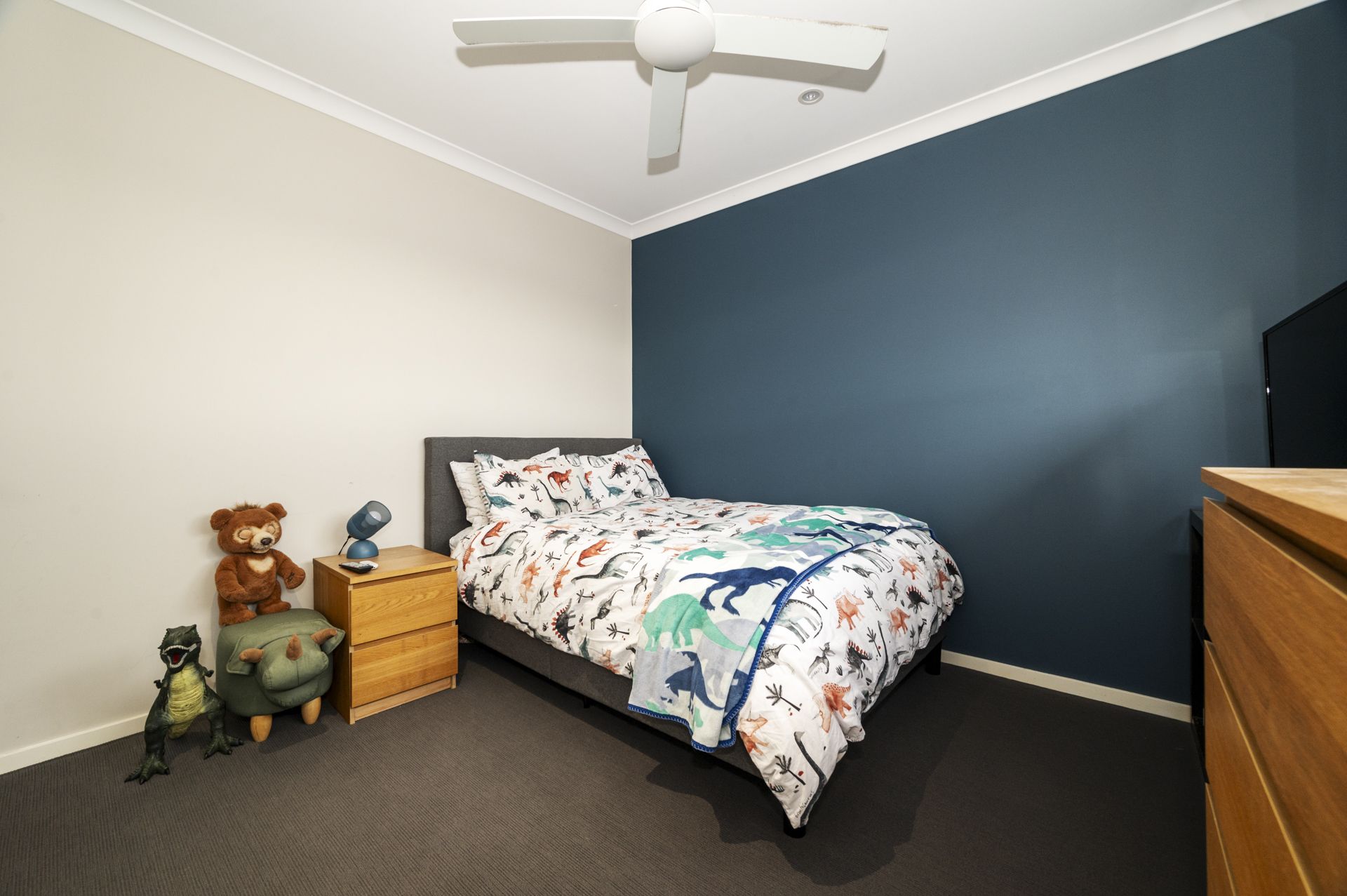 Perfectly located large four bedroom family home!