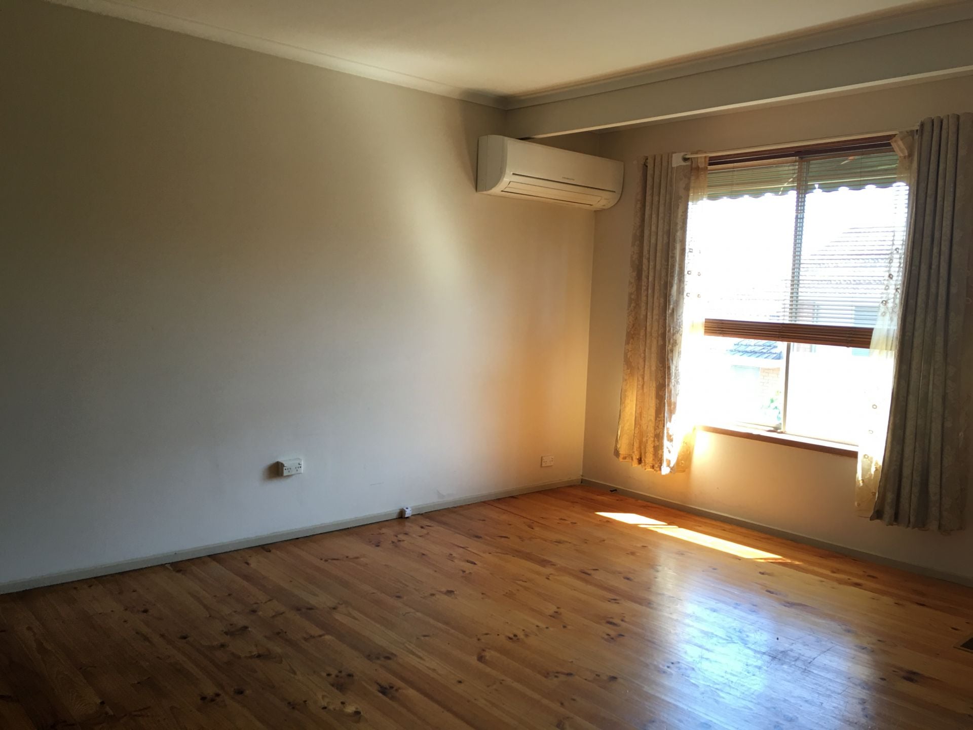 WELL LIT UNIT WITH CITY VIEWS!