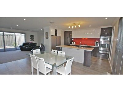 5 Allison Court, STONY RISE, Stony Rise - Thumbnail 3