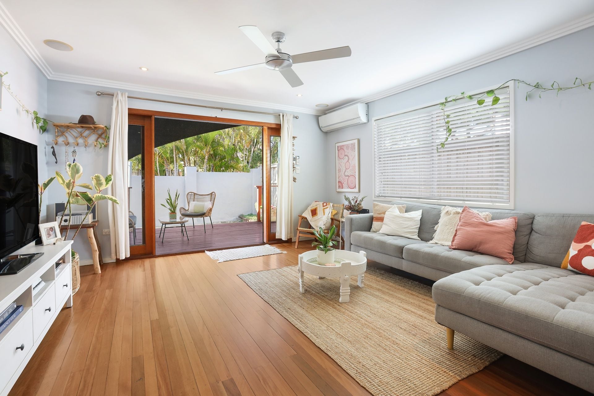 38 Sydney Street Labrador QLD, Labrador - Thumbnail 4