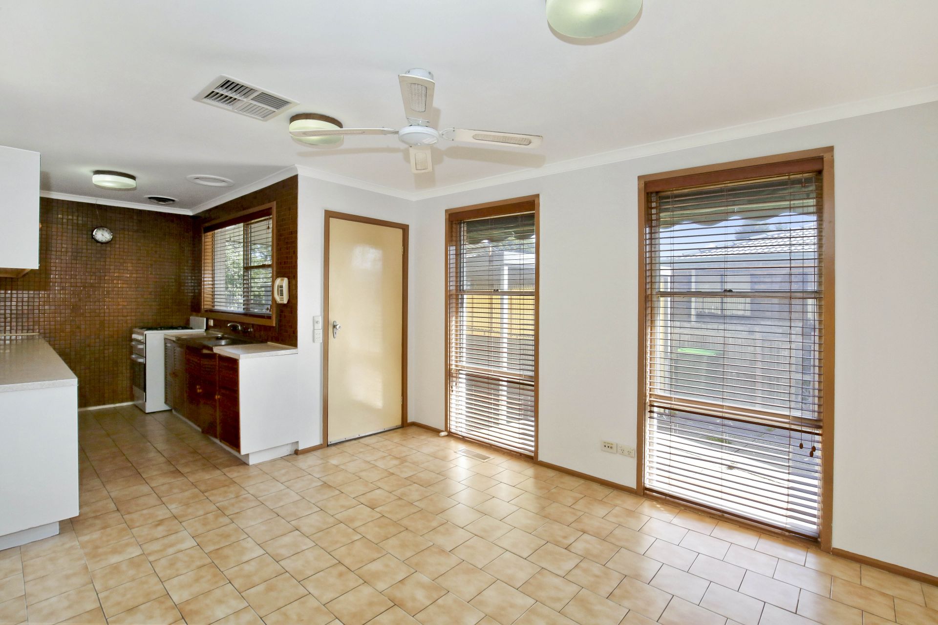 LOVELY FAMILY HOME