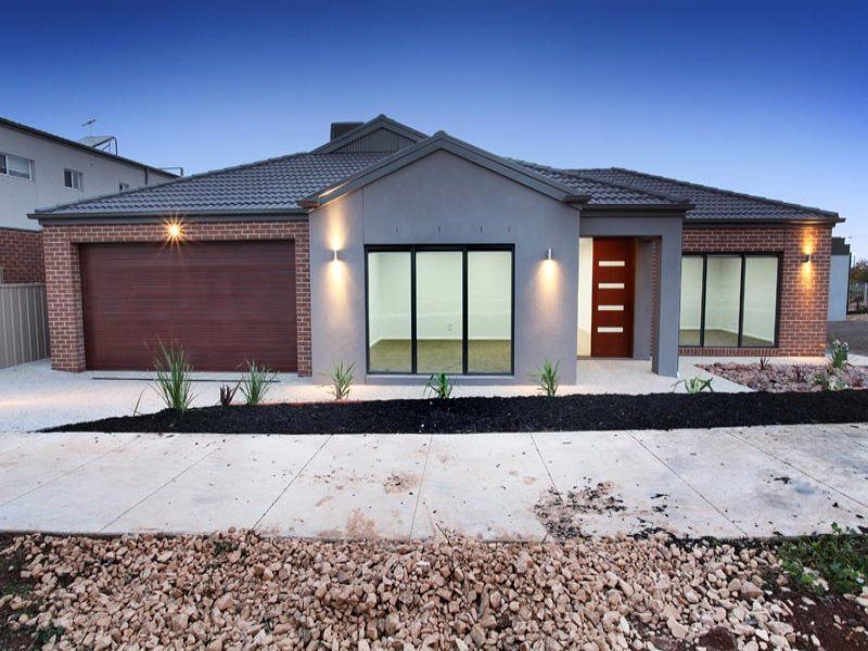 98 Oakview Parade, Caroline Springs - Thumbnail 2