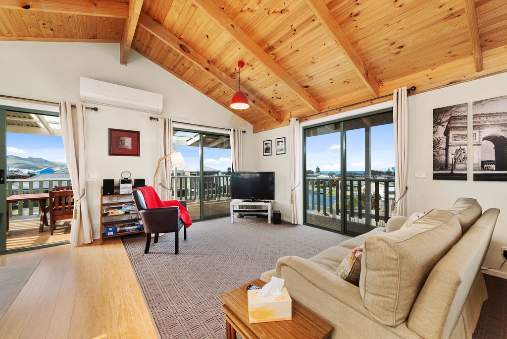 33 Scenic Drive, Apollo Bay, VIC, Apollo Bay - Thumbnail 2