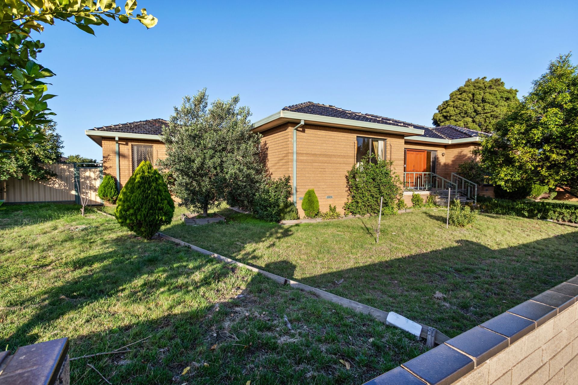 SPACIOUS FAMILY HOME!