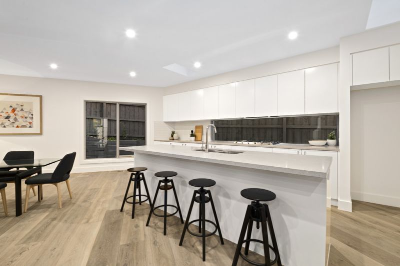 18 Heather Court, Hawthorn East - Thumbnail 3