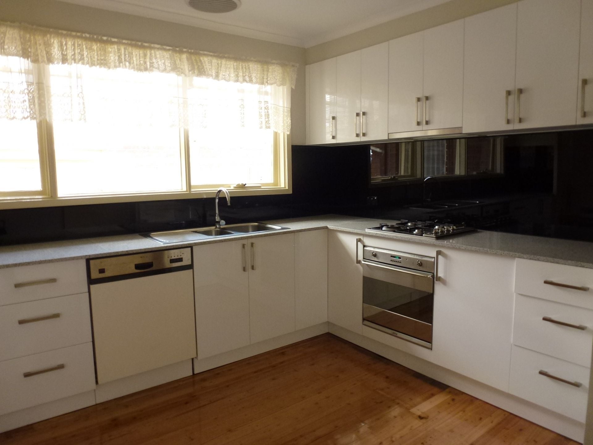 Freshly Painted 3 Bedroom Family Home