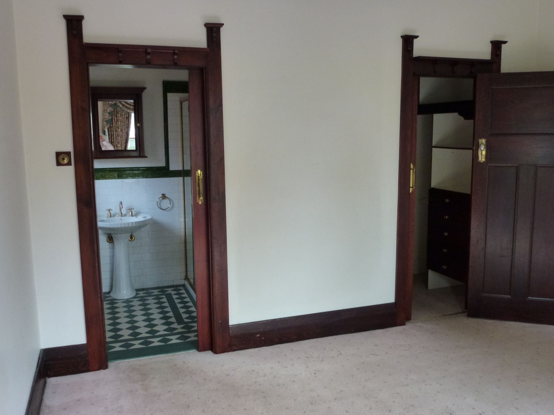 IMMACULATE HOME IN POPULAR LOCATION