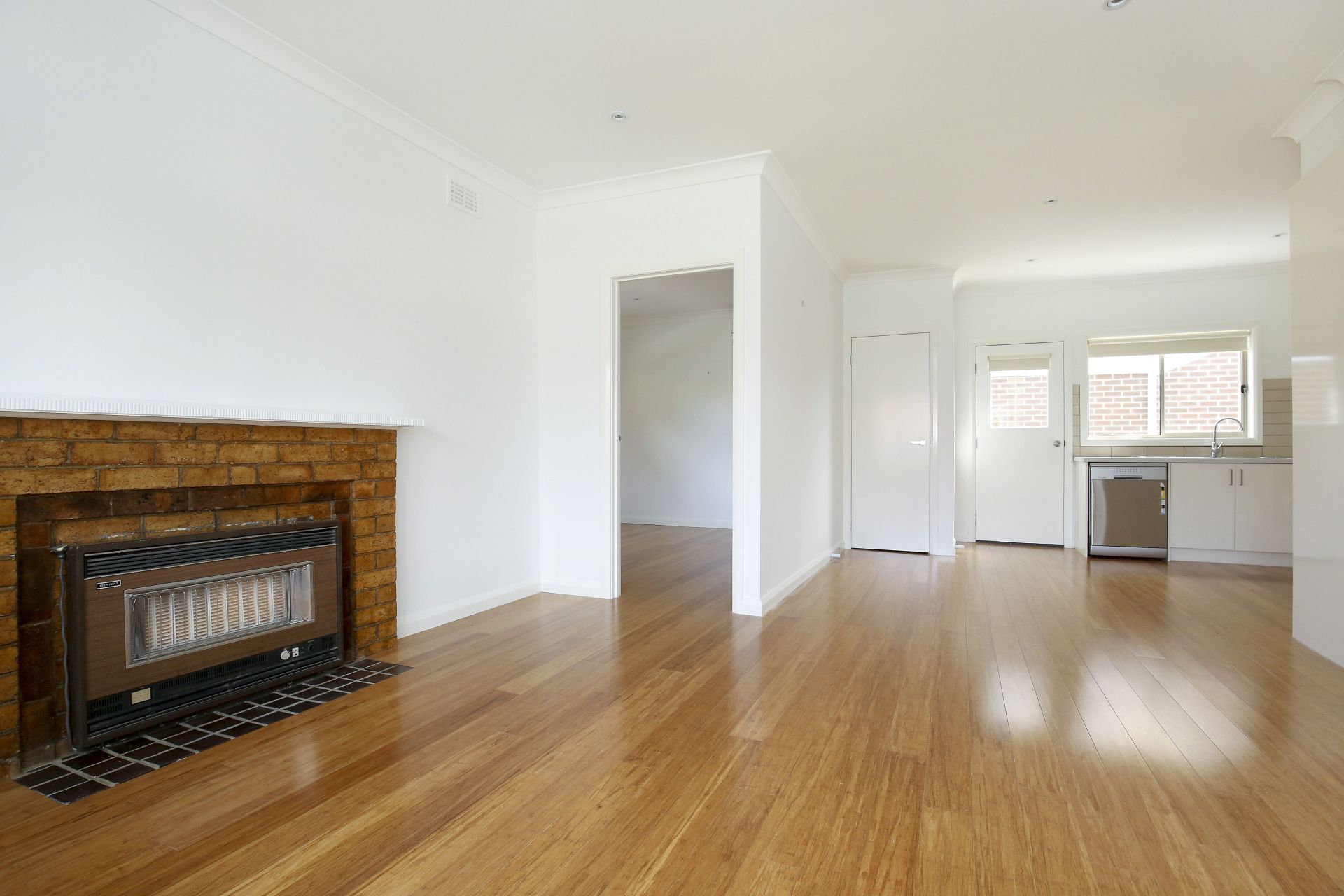 Newly Renovated Art Deco Gem in the North!
