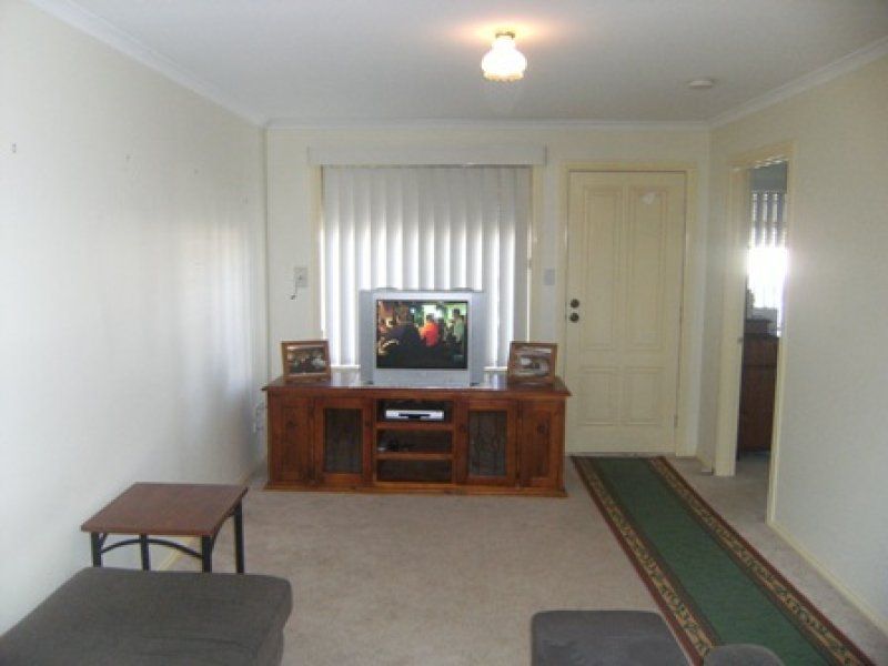 34 Vine Court, Hillside - Thumbnail 4