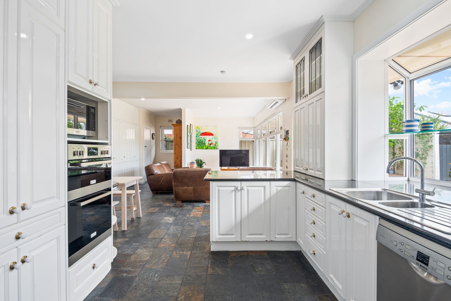 30 Dunluce Avenue, Brighton - Thumbnail 7