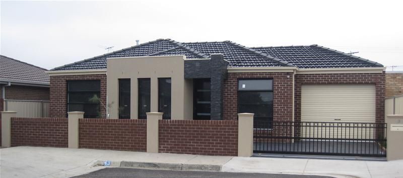 2 BEDROOM HOME IN A PRIME LOCATION!