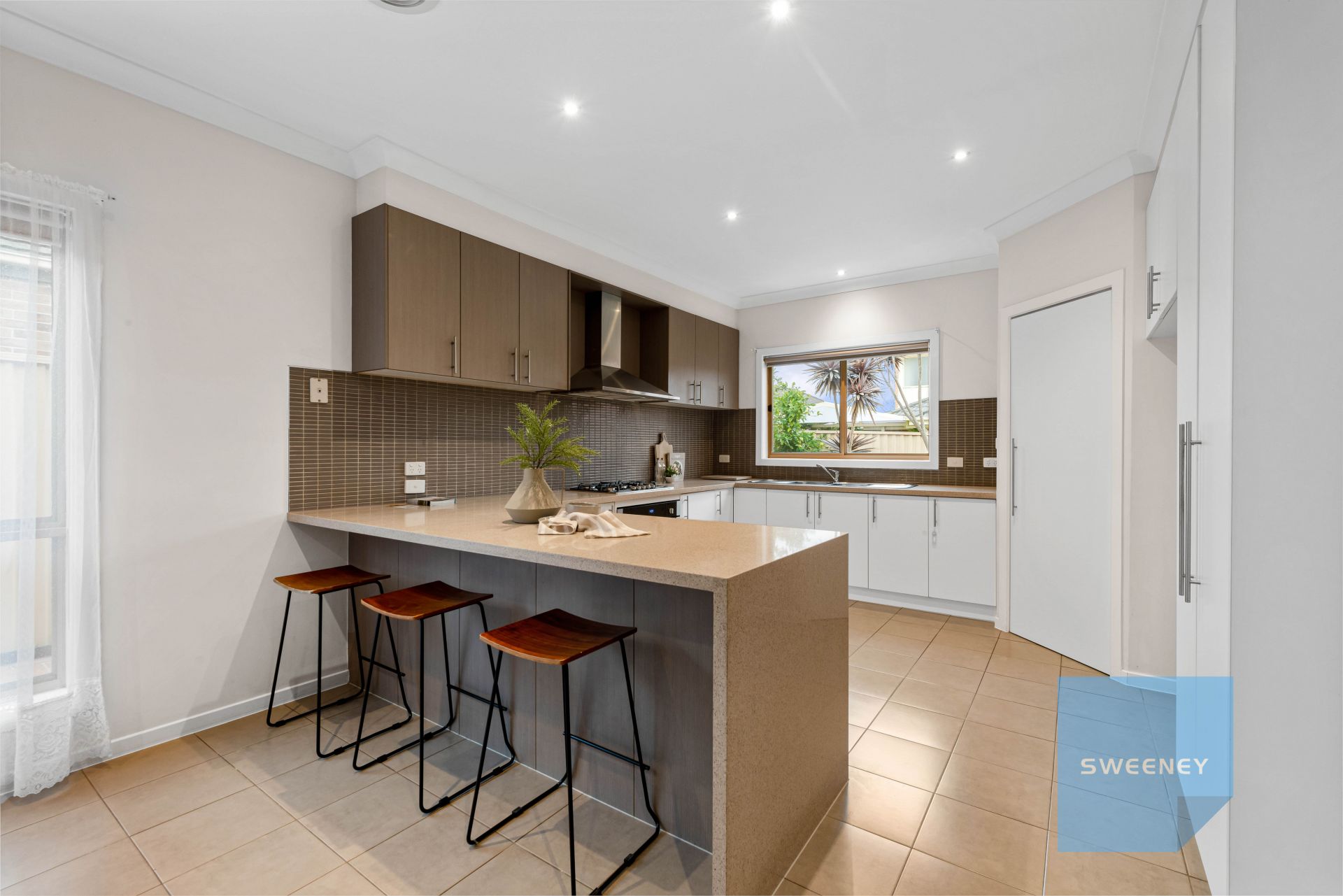 7 Wattlepark Street, Caroline Springs - Thumbnail 5
