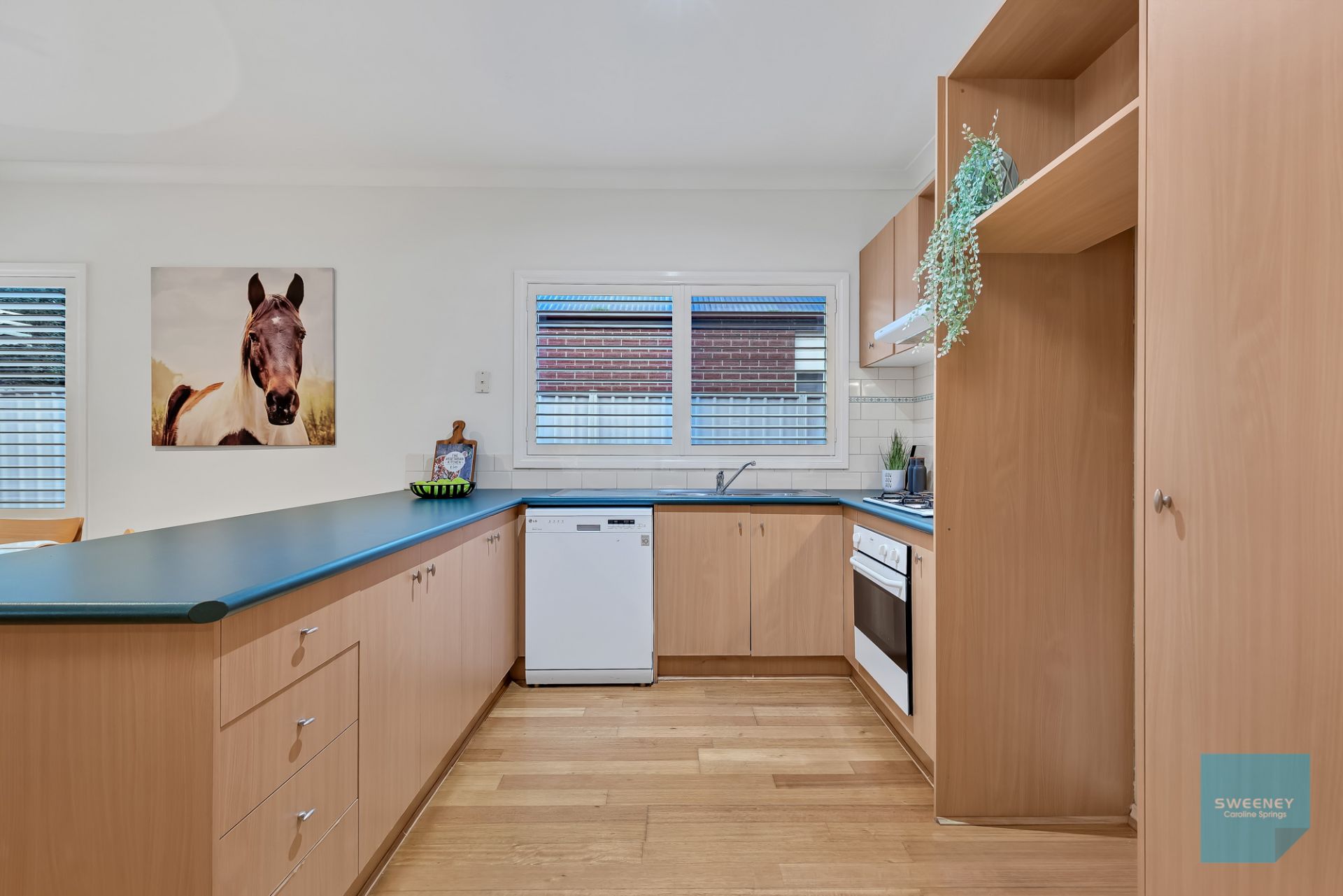 28 Cleland Way, Caroline Springs - Thumbnail 4