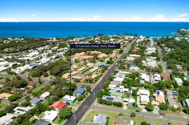 73 Cooroora Street Dicky Beach QLD, Dicky Beach - Thumbnail 2