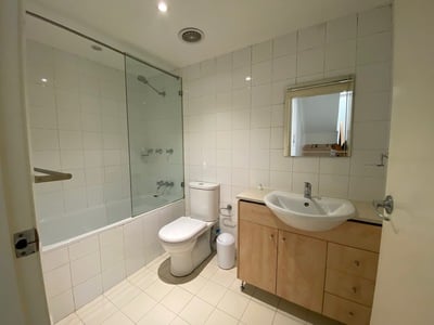 6/32  Ross Street, Forest Lodge