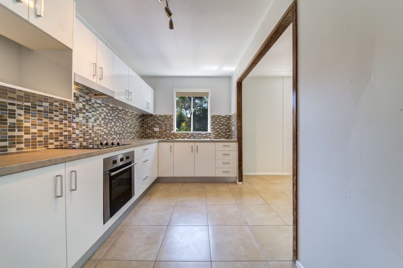 27 Waterfall Road Nambour QLD, Nambour - Thumbnail 3