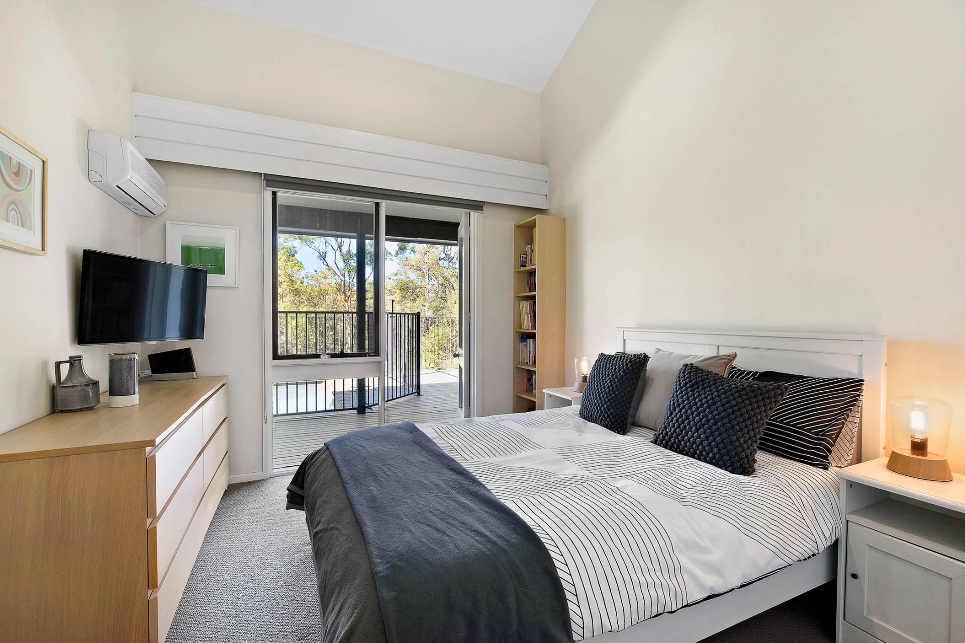 Real Estate For Sale 3 Bundanoon Place Hornsby Heights , NSW