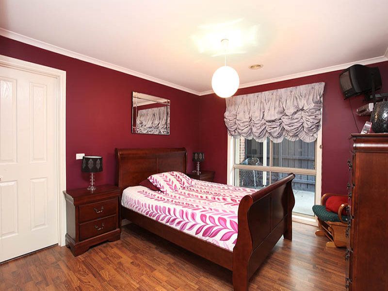 6 Lazar Grove SOUTH MORANG, South Morang - Thumbnail 8