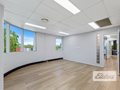 FUNCTIONAL OFFICE ALONG ABBOTSFORD ROAD!