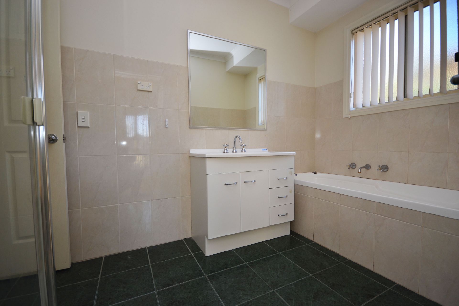 3 BEDROOM UNIT