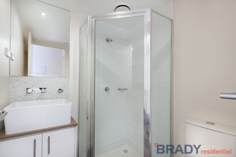2403/8 Exploration Lane MELBOURNE VIC, Melbourne - Thumbnail 6