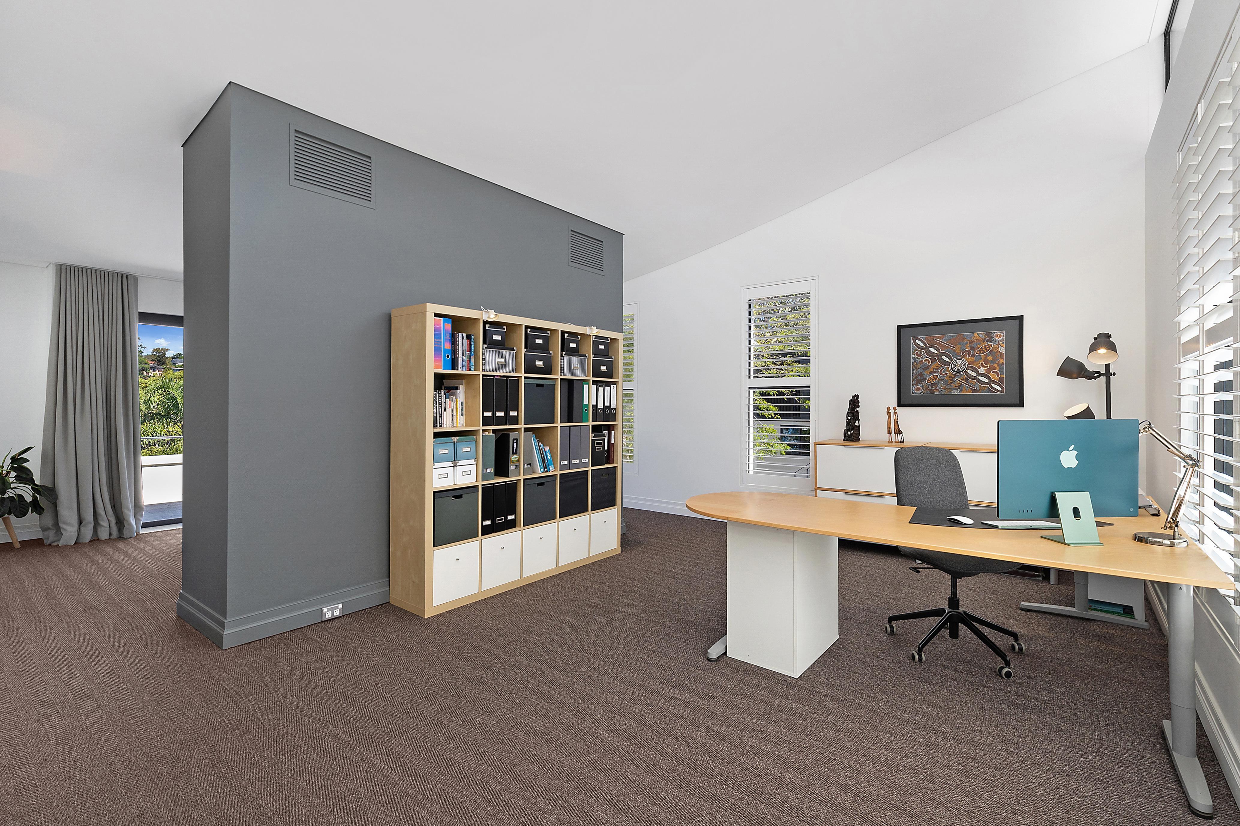 10 Rockley Street Castlecrag 2068