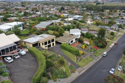 3
 
 
 
  
 
 
 2
 
 
 
  
 
 
 1
 
 
 
 
 
 
 
 143 James Street, Devonport TAS 7310, Devonport - Thumbnail 3