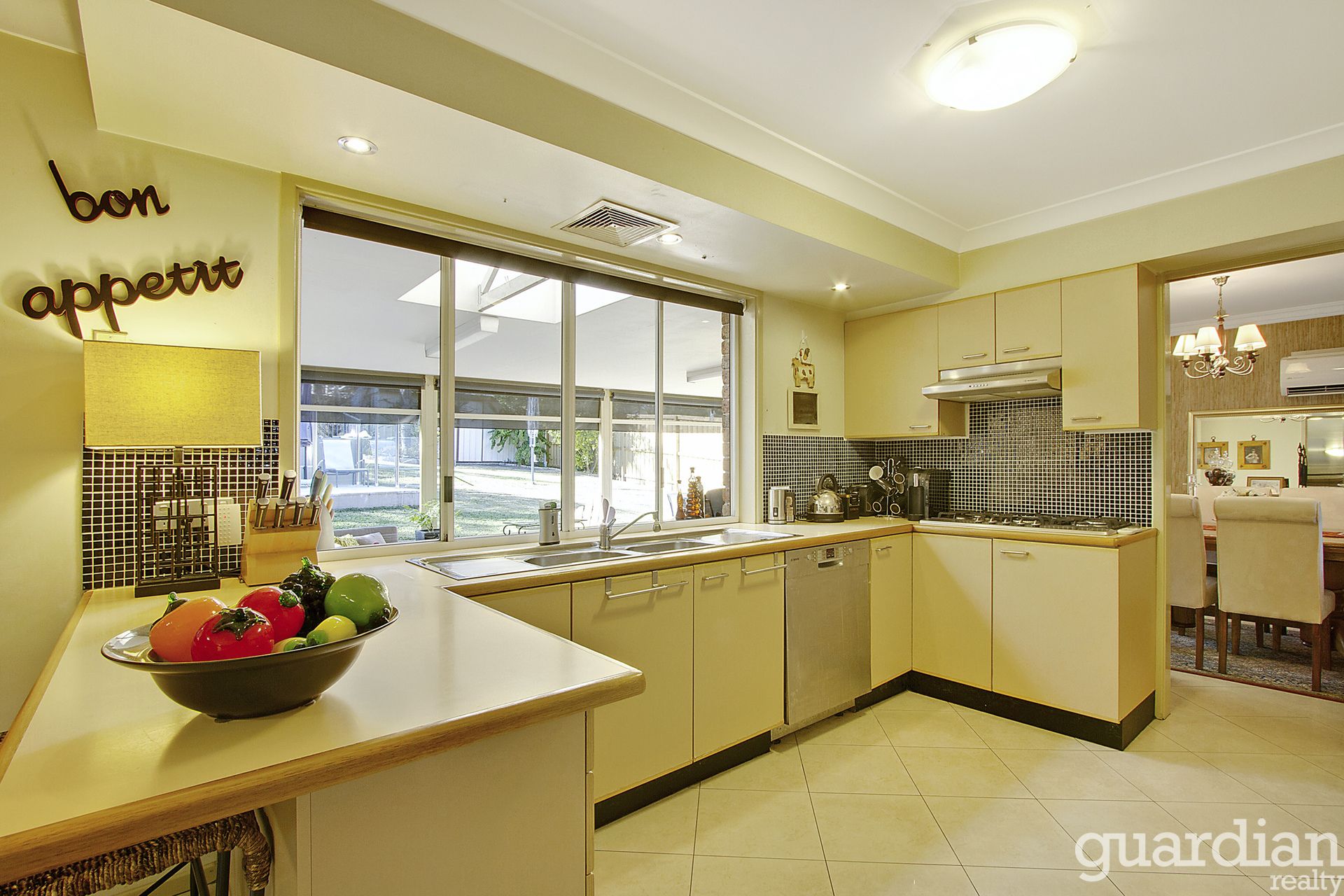 73 Ridgecrop Drive Castle Hill NSW, Castle Hill - Thumbnail 3