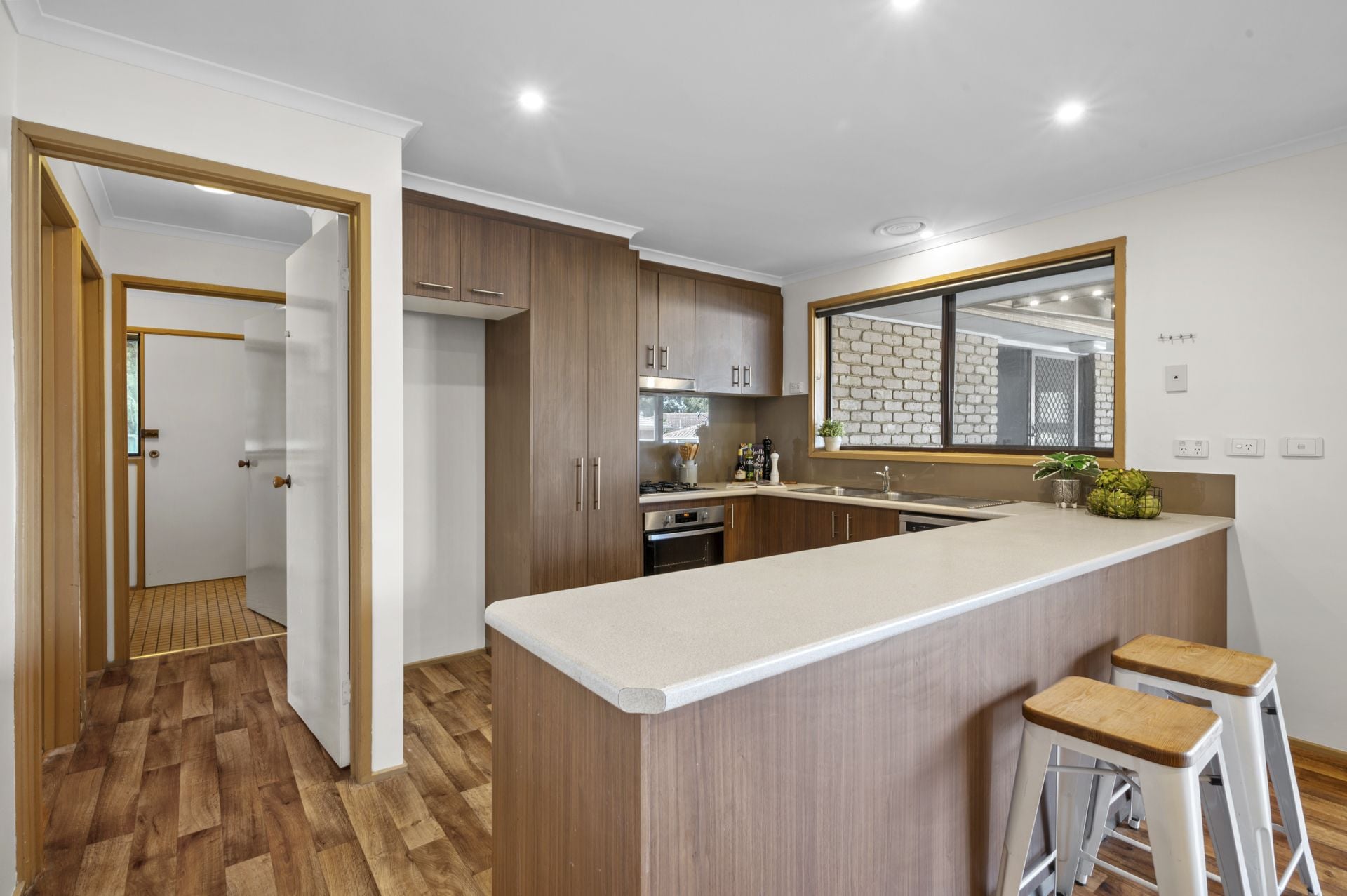 DUAL LIVING -  4 BEDROOMS, 2 BATHROOMS FAMILY HOME