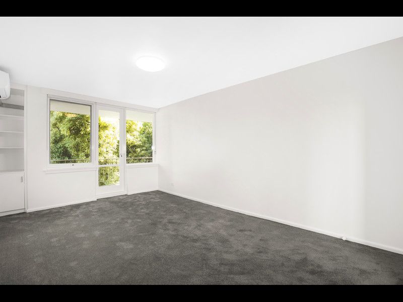 1/3A Hughenden Road, St Kilda East - Thumbnail 4