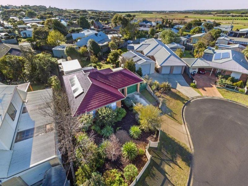 5 Devon Court OCEAN GROVE VIC, Ocean Grove - Thumbnail 2